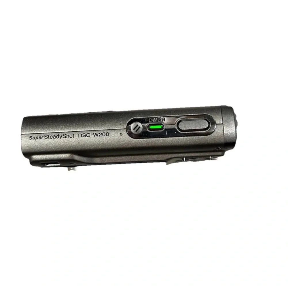 Sony Cyber-shot DSC-W200 12.1MP Digital Compact Camera Silver excellen condition - Picture 3 of 8